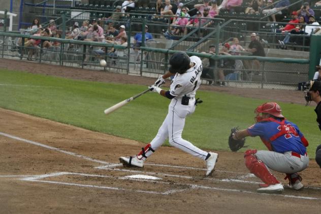 Tri-City Dust Devils third baseman Werner Blakely
