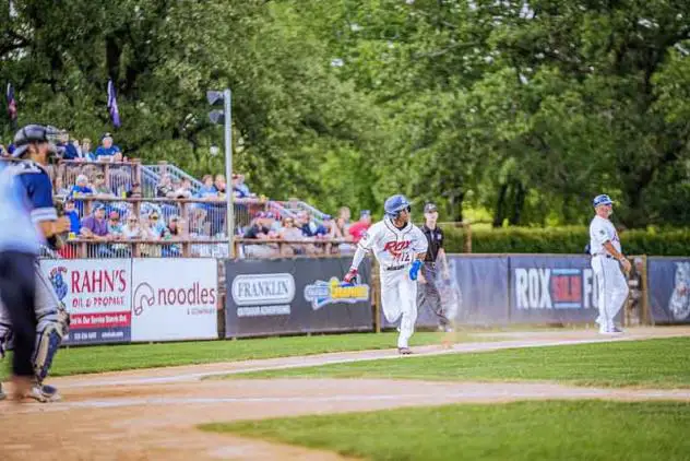 Haiden Hunt of the St. Cloud Rox dashes home