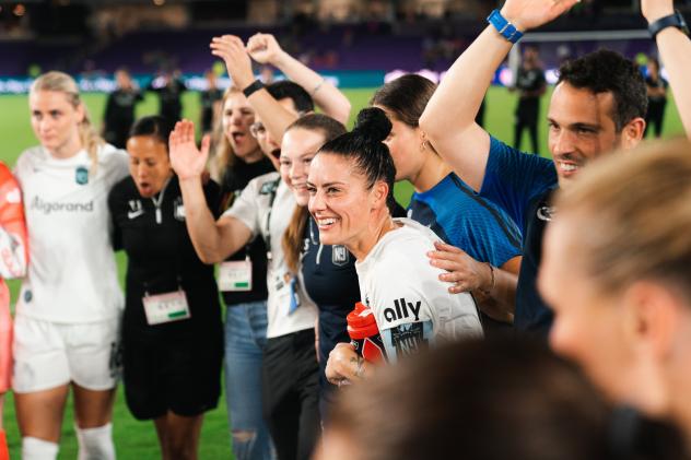 NJ/NY Gotham FC celebrates win
