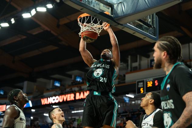 Winnipeg Sea Bears' E.J. Anosike in action