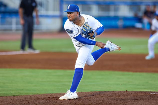 Biloxi Shuckers' Carlos Rodriguez on the mound