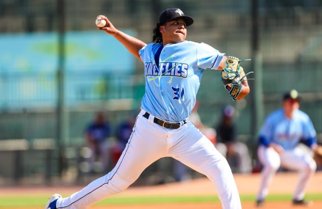 Columbia Fireflies pitcher Mauricio Veliz