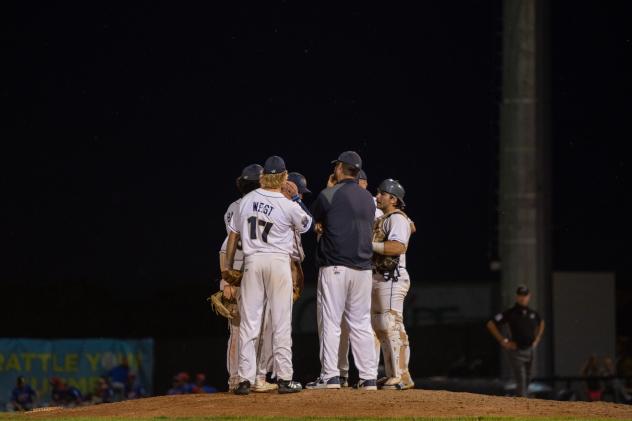 Fond du Lac Dock Spiders meeting on the mound