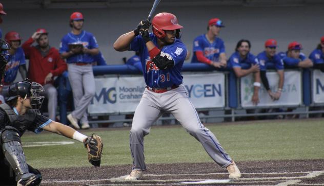 Green Bay Rockers catcher Carlos Hernandez awaits a pitch