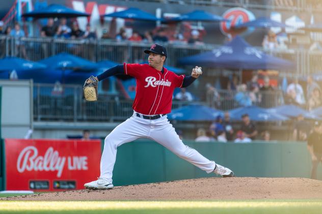 Tacoma Rainiers' Tommy Milone on the mound