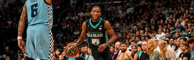 Winnipeg Sea Bears' Jelani Watson-Gayle on the court