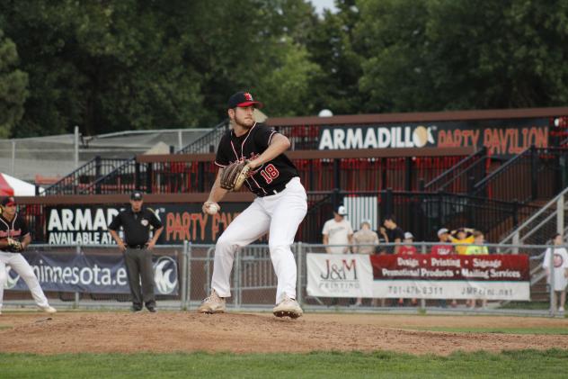 Fargo-Moorhead RedHawks' Colten Davis on the mound