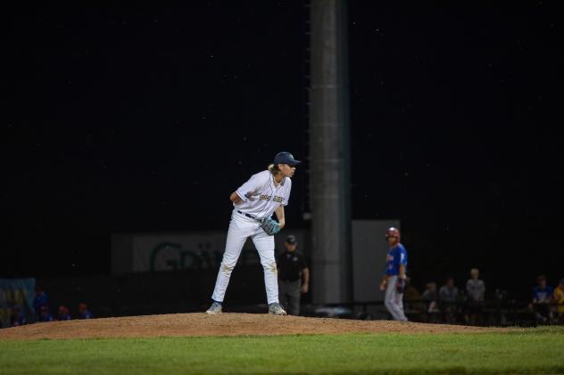 Fond du Lac Dock Spiders on game night