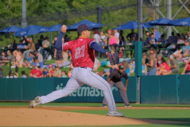 Tacoma Rainiers' Tommy Milone on the mound