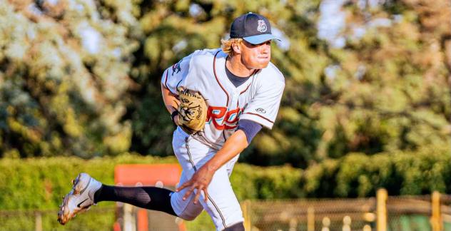St. Cloud Rox pitcher Connor Wietgrefe