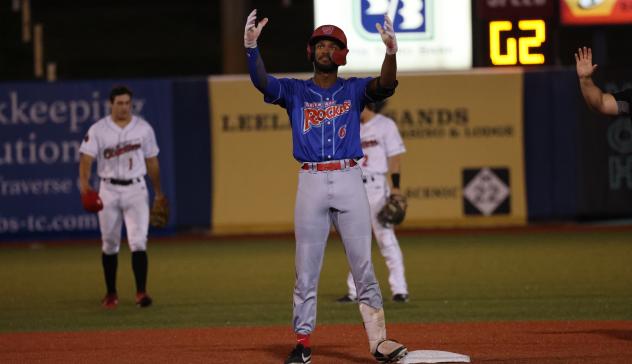 Green Bay Rockers outfielder Kendal Ewell