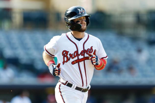 Mississippi Braves on the basepaths