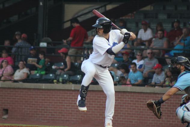 Evansville Otters' Kona Quiggle at bat