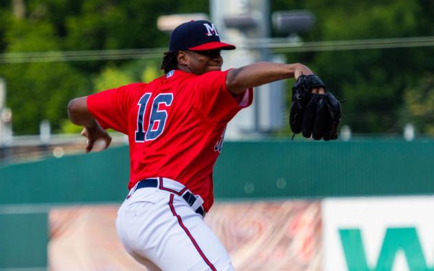 Mississippi Braves' Domingo Robles on the mound