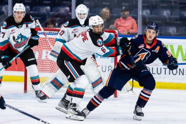 Kelowna Rockets battle the Kamloops Blazers