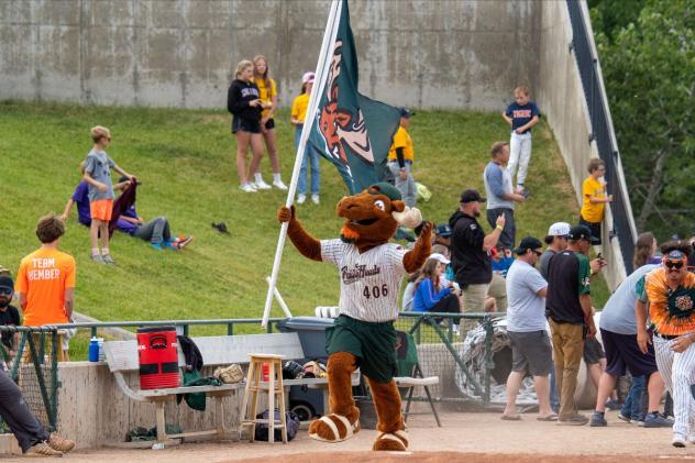 Missoula PaddleHeads' mascot, Paxson The PaddleHead