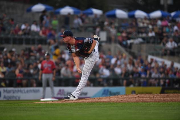 Somerset Patriots pitcher Matt Sauer