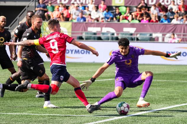 Carl Haworth of Atlético Ottawa vs. Valour FC