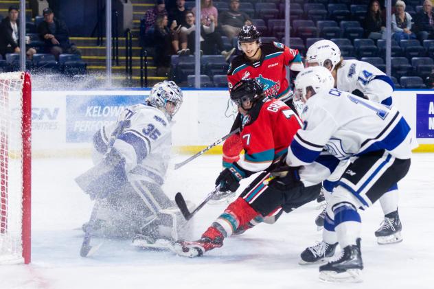 Kelowna Rockets' Max Graham in action