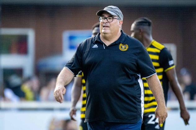 Pittsburgh Riverhounds SC coach Bob Lilley