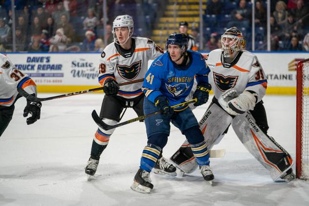 Springfield Thunderbirds battle the Lehigh Valley Phantoms