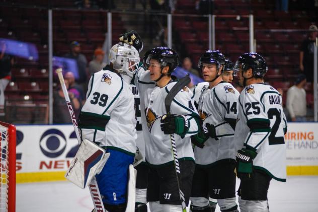 Utah Grizzlies celebrate win