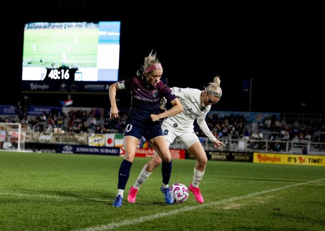 North Carolina Courage's Denise O'Sullivan in action