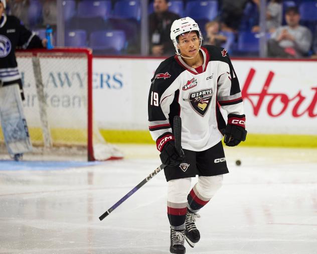 Vancouver Giants centre Cameron Schmidt