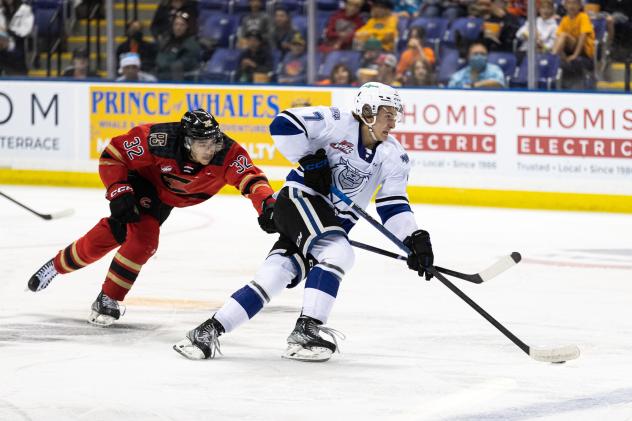 Victoria Royals forward Cole Reschny (right)