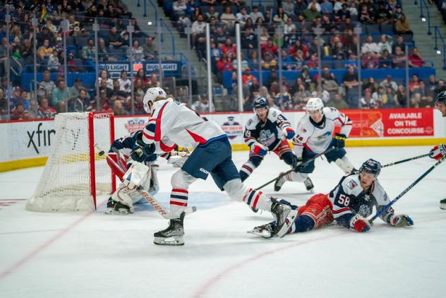 Springfield Thunderbirds take on the Hartford Wolf Pack