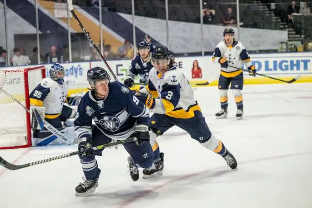 Worcester Railers battle the Norfolk Admirals