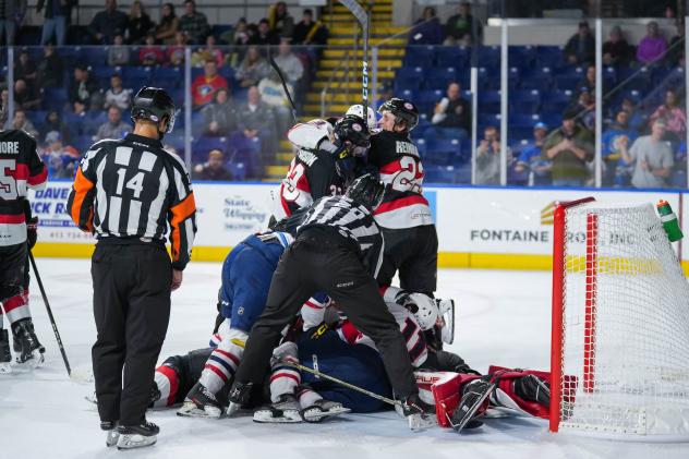 Belleville Senators battle the Springfield Thunderbirds