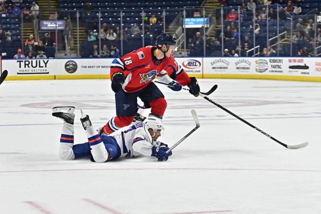 Springfield Thunderbirds left wing Zachary Bolduc