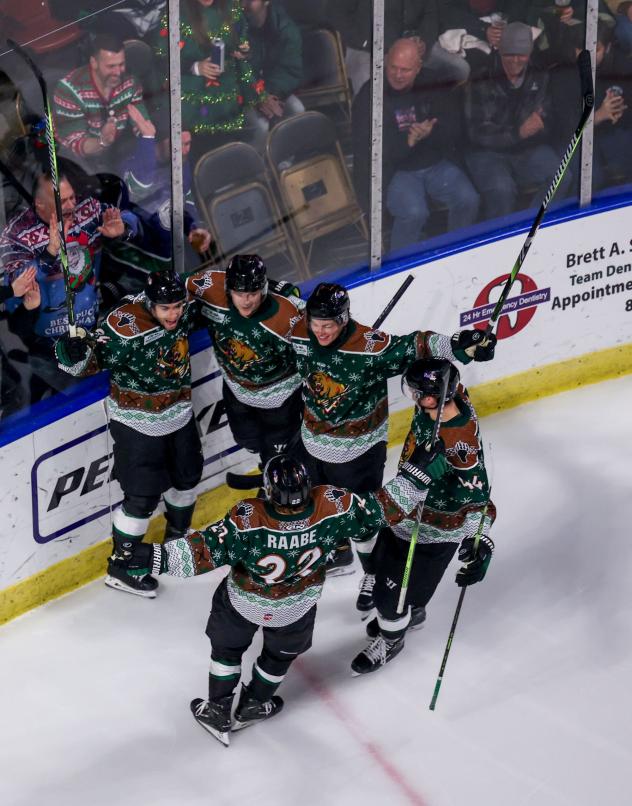 Utah Grizzlies celebrate win