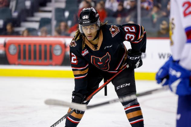 Forward London Hoilett with the Calgary Hitmen