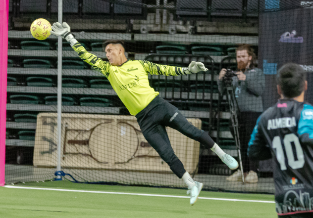 St. Louis Ambush goalkeeper Paulo Nascimento vs. the Dallas Sidekicks