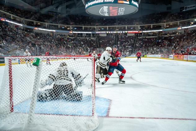 Springfield Thunderbirds look for a goal vs. the Hershey Bears
