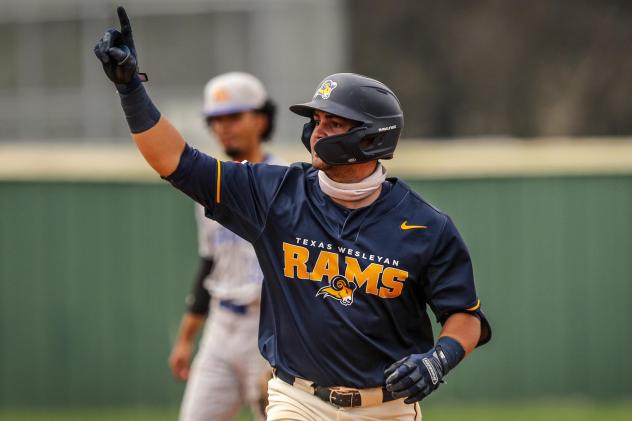 Outfielder Kevin Santiago with the Texas Wesleyan Rams