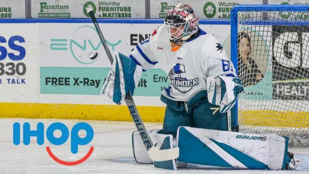 Wichita Thunder goaltender Georgi Romanov