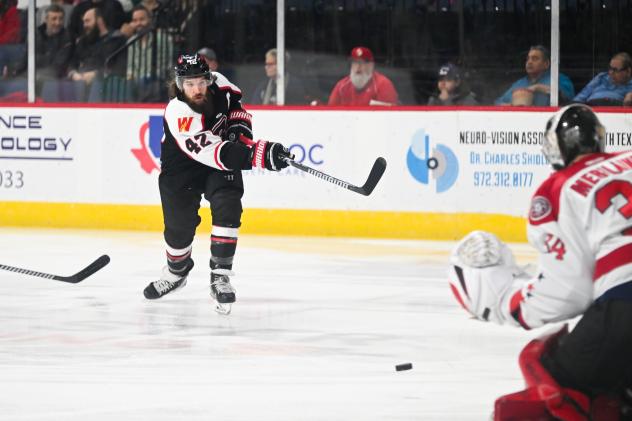 Rapid City  Rush's Alex Aleardi in action