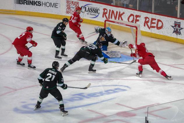 Allen Americans battle the Utah Grizzlies