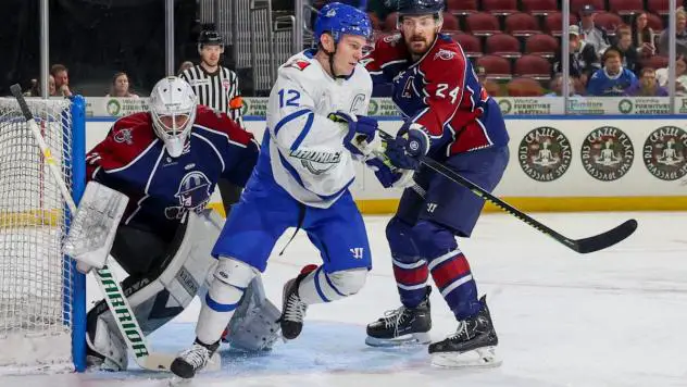 Wichita Thunder forward Peter Bates vs. the Tulsa Oilers
