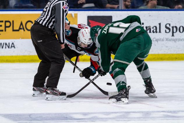 Kelowna Rockets face off with the Everett Silvertips