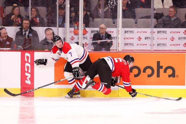 Vancouver Giants defenceman Colton Roberts (right) in the 2024 CHL/NHL Top Prospects Game