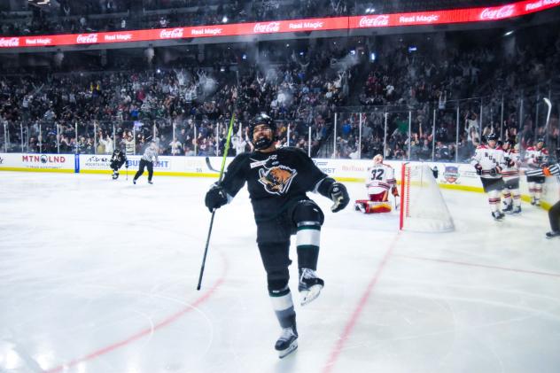 Utah Grizzlies' Aaron Aragon on game night