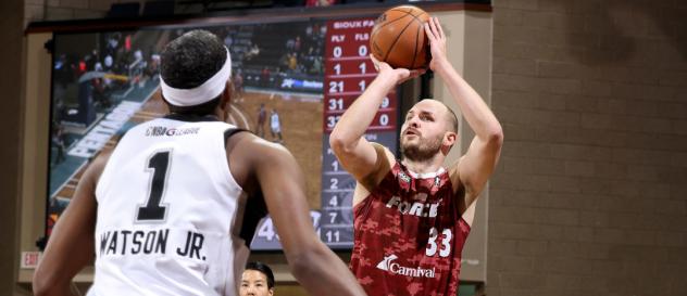 Guard Jon Elmore with the Sioux Falls Skyforce