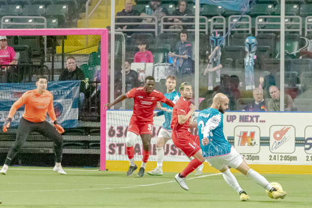 St. Louis Ambush prepare a shot against the Kansas City Comets