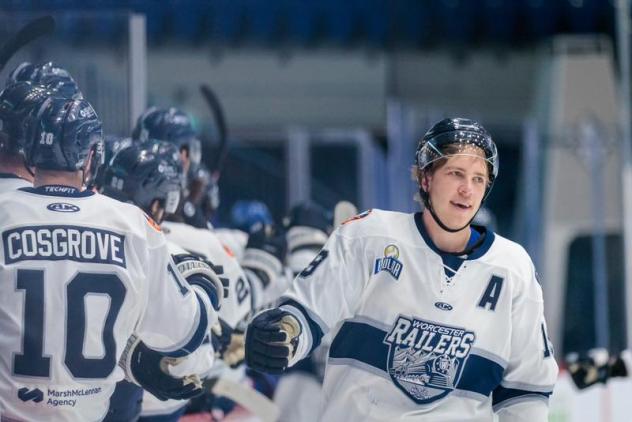 Worcester Railers exchange fist bumps