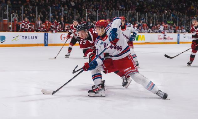Kitchener Rangers battle the Ottawa 67's