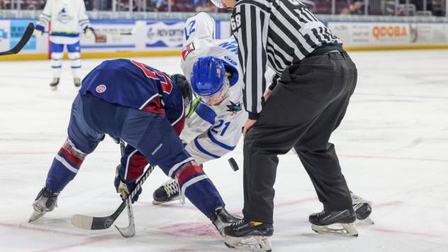 Wichita Thunder face off with the Tulsa Oilers